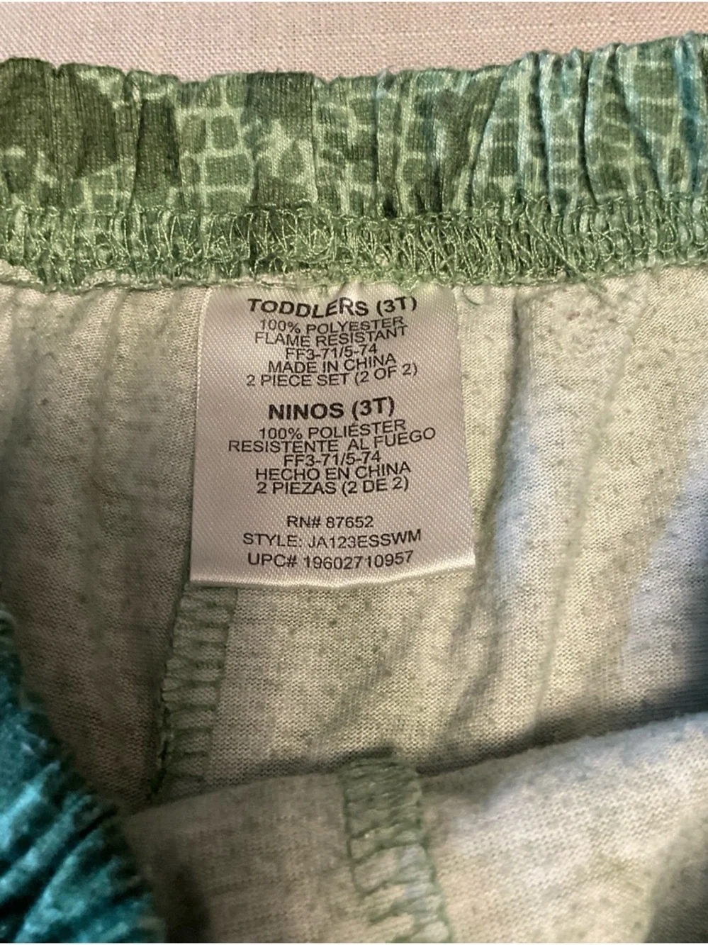 Jurassic World Boys' Green & Orange Dino Pajama Set